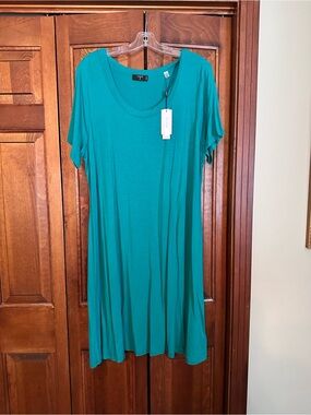 Tahari NWT 1X Women's Teal Short-Sleeve Swing Dress